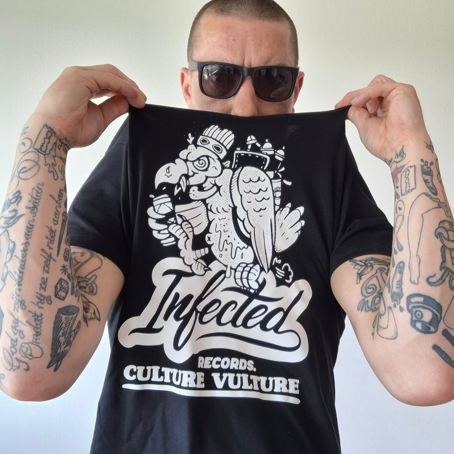 T-Shirt Culture Vulture 2 (S&M)