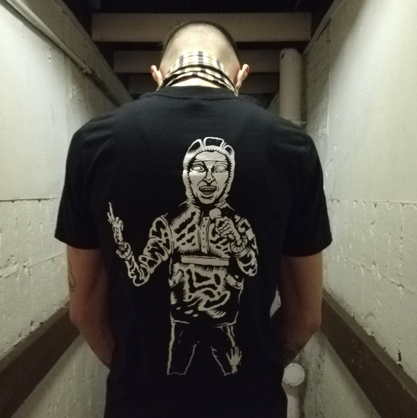 T-Shirt EZG x BYSTEEF (Middelvinger)