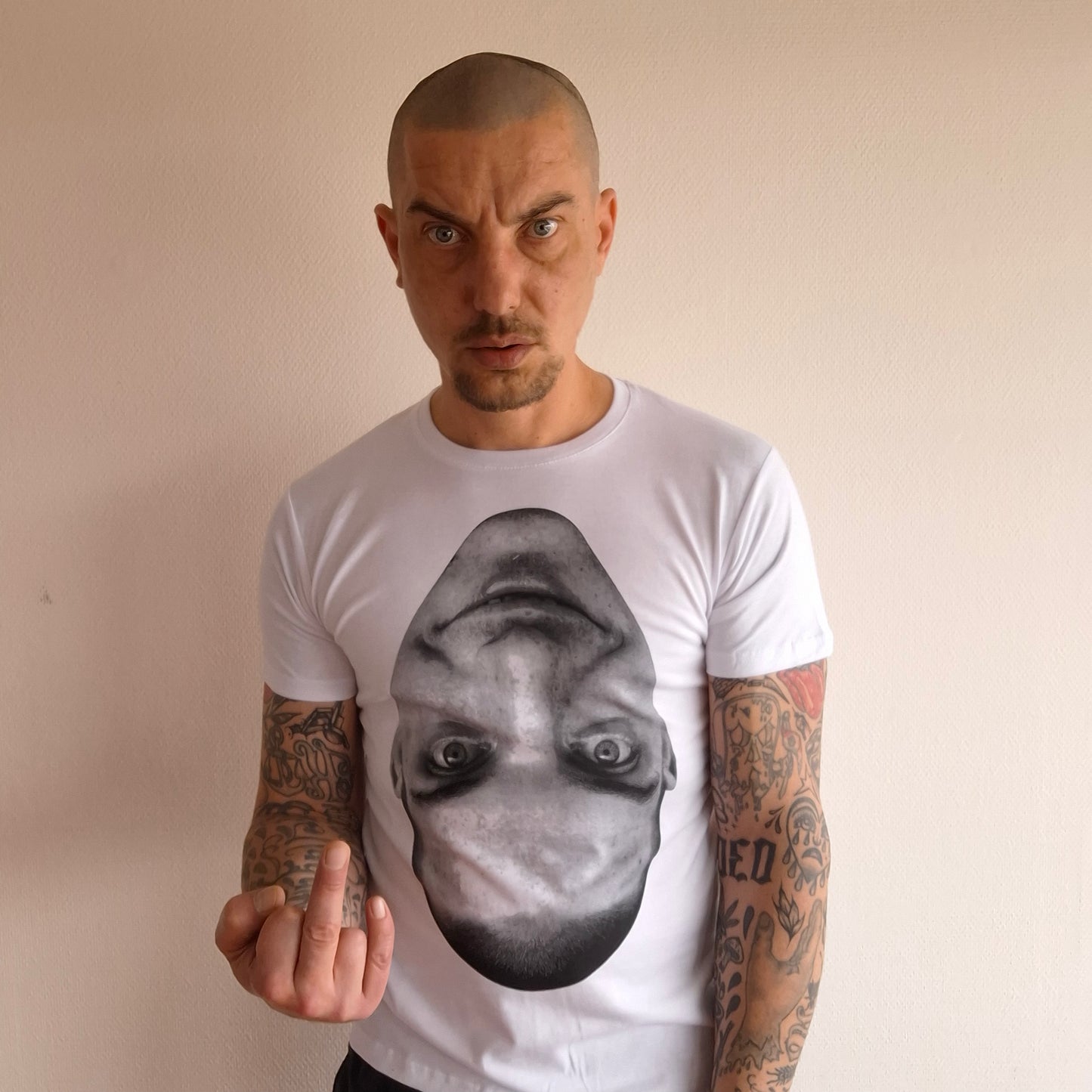 T-Shirt Steen Kop Ondersteboven (S)